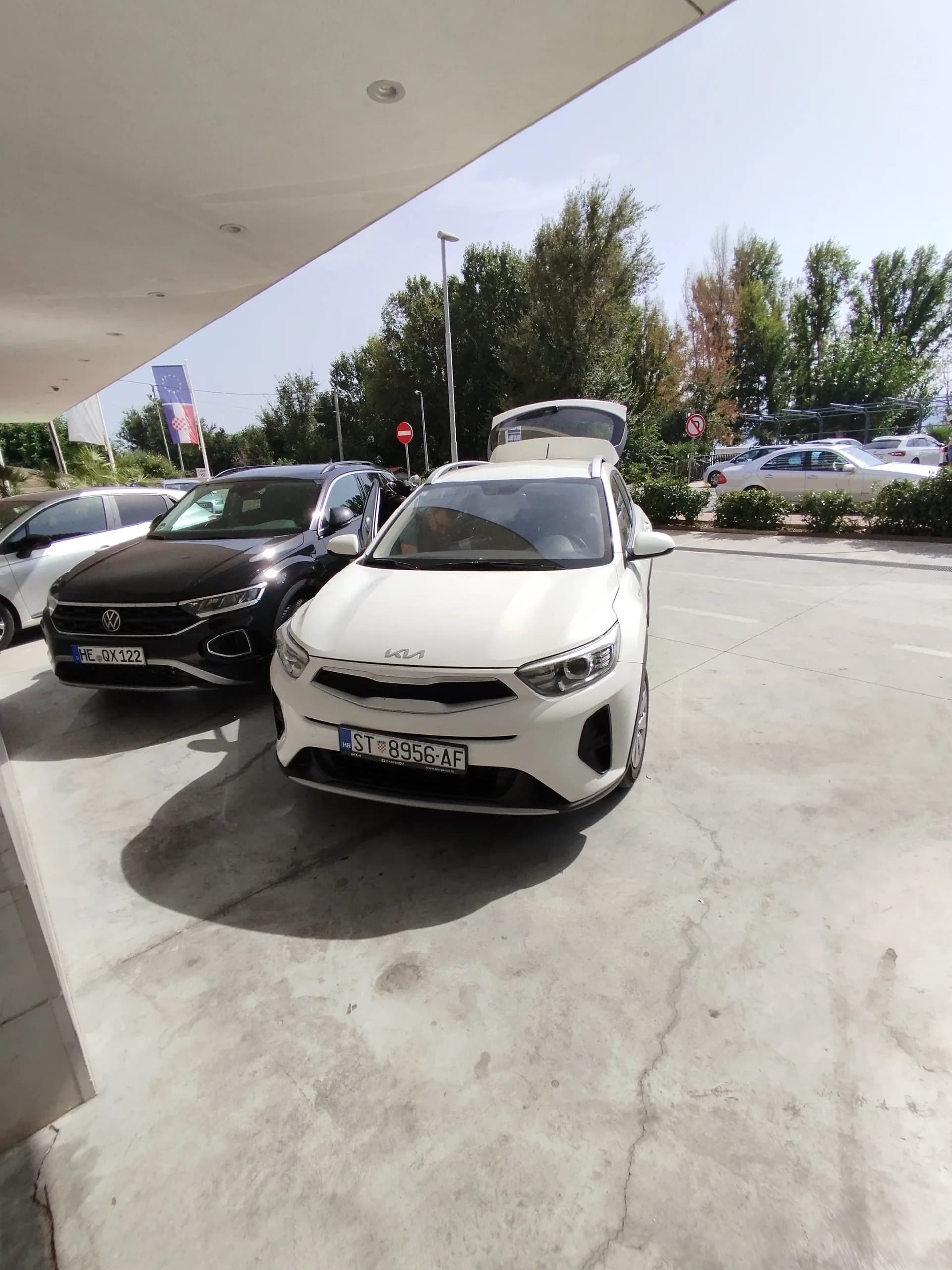 Omis (Meet&Greet) Car Rental