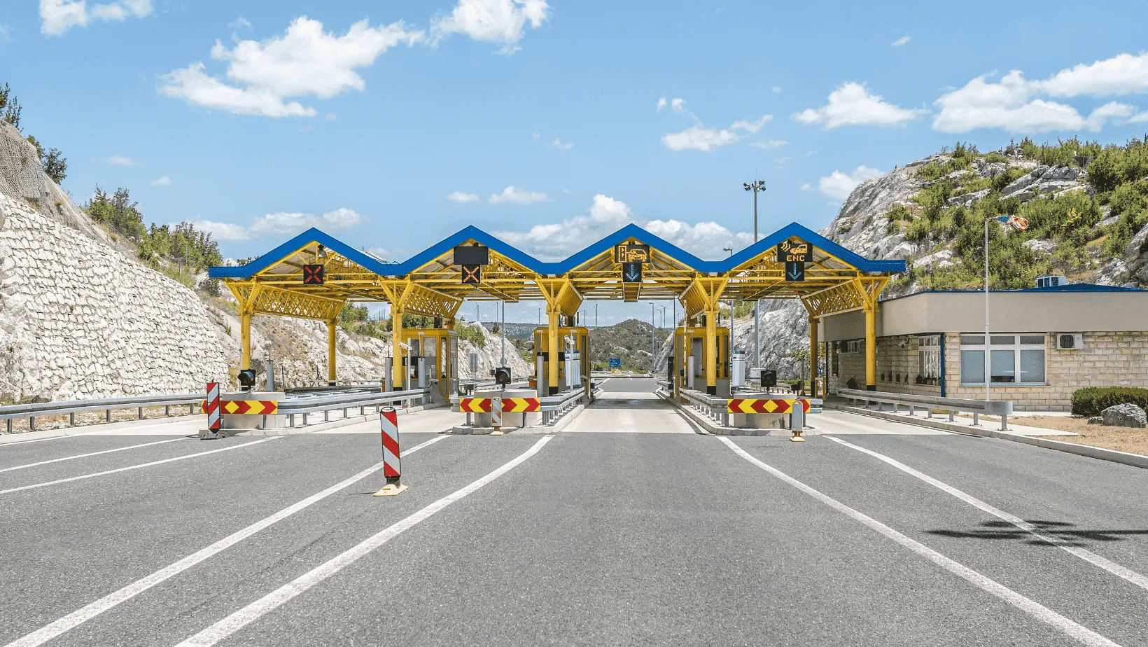 Croatian motorway toll booth — pay with cash or card, no vignette needed
